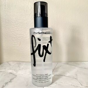 Mac Fix+ Alcohol Free Multitasking Setting Spray - Size 3.4 oz full size